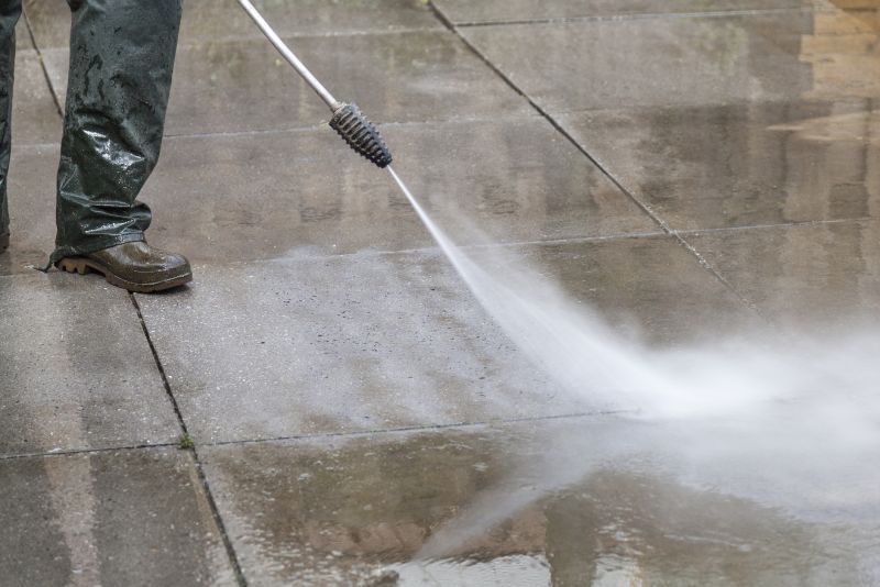 Driveway and Sidewalk Powerwashing